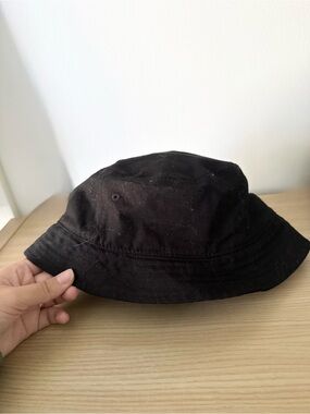 H&M Black Bucket Hat with Interior Tag